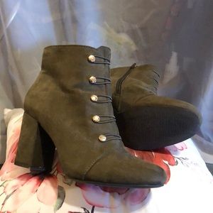 Ankle Olive booties with wedge heel